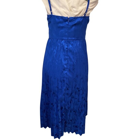 Lulus Royal Blue Pleated Jacquard Midi Dress With Adjustable Straps & Back Zip - Picture 3 of 7